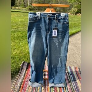 NWT Sofia Jeans by Sofia Vergara Diana Super Hi-Rise Palazzo Size 16